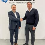 Die Kern AG, Herstellerin von Kuvertiersystemen, übernimmt die Müller Apparatebau GmbH (Stefan Wüthrich, CEO Kern-Gruppe, links) und Dr. Niklas Darijtschuk (Geschäftsführer Müller Apparatebau)