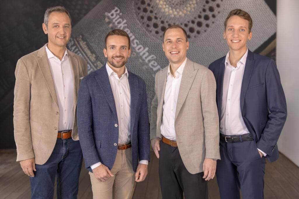 Zum Jahresbeginn 2025 übernahm die vierte Generation die Führung bei der Carini GmbH. Das Team bestehend aus (v.l.n.r.) Edgar Sohm, Christian Zoll, Michael Dür und Simon Sohm setzt auf "Innovation, Nachhaltigkeit und Digitalisierung".